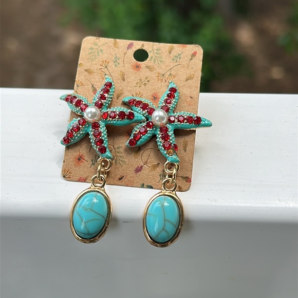 NWT Starfish Pearl Jeweled Dangle Earrings - Picture 1 of 10